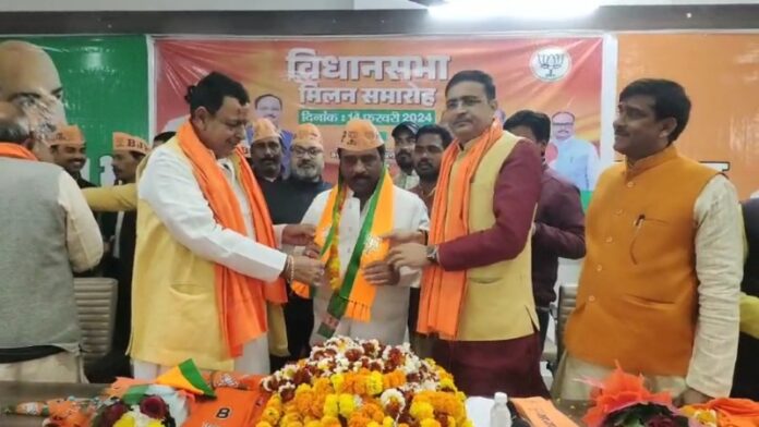 सपा कार्यकर्ता भाजपा से जुड़े